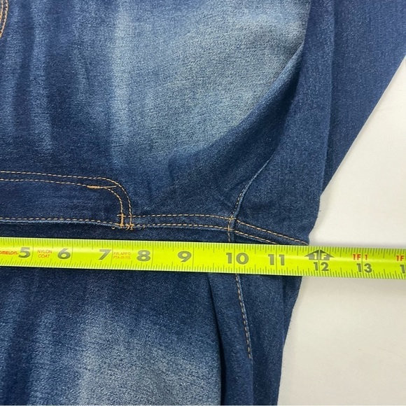 Tahari Women’s Blue Jeans Sz 10/30 Dark Wash Skinny Stretch Pockets Distressed - Picture 9 of 12